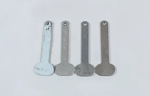 parts-surface-finishing-before-and-after - Inovatec Machinery 철 프레스 부품의 보호 필름·세라믹 마감·지르코니아 볼 처리 비교