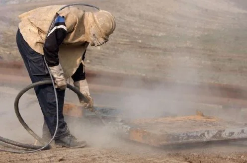 figure 8 sandblasting service on metal - Inovatec Machinery 금속 연마재 블라스팅 예시 (사용 매체 확인 필요)
