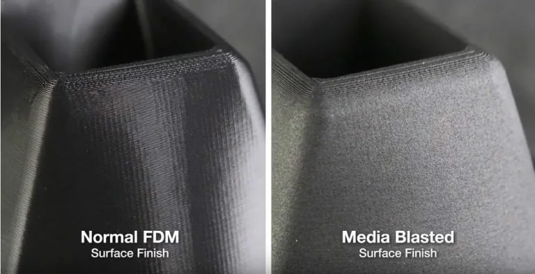 media blasting FDM parts before and after processing (courtesy proto3000.com) - Inovatec Machinery FDM 부품의 미디어 블라스팅 전·후