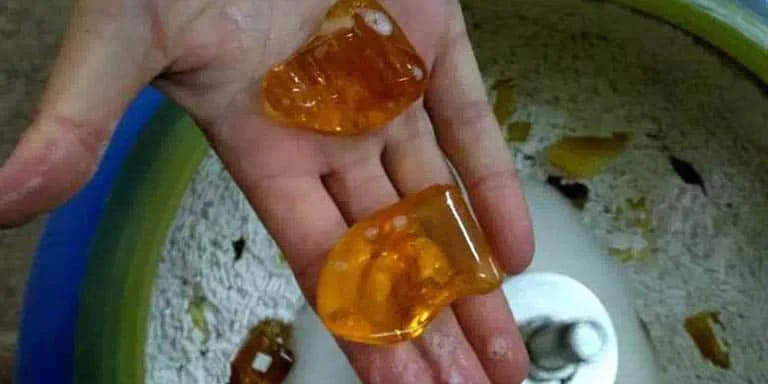 호박 표면 처리 장비 예시(원문 이미지)