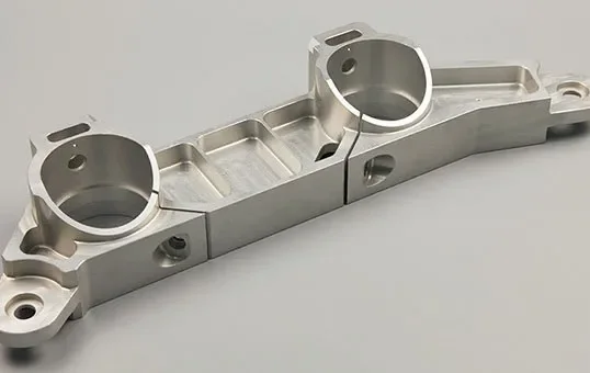 CNC 가공 알루미늄 부품 디버링