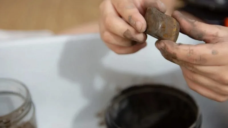 5 Tips for Disposing of Rock Tumbling Grit Slurry - Inovatec Machinery 암석 텀블링 연마 슬러리 처리 가이드: 성분 확인부터 폐기까지 관련 이미지